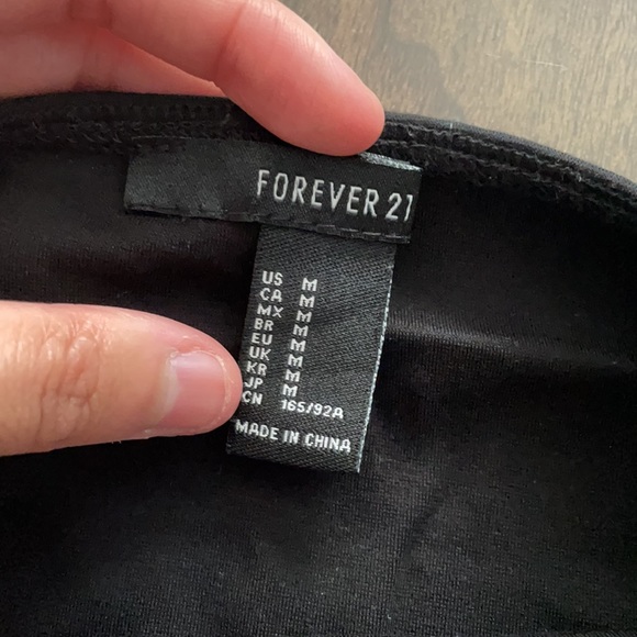 Black Forever 21 Cropped Tank Top V Neck - Picture 3 of 7